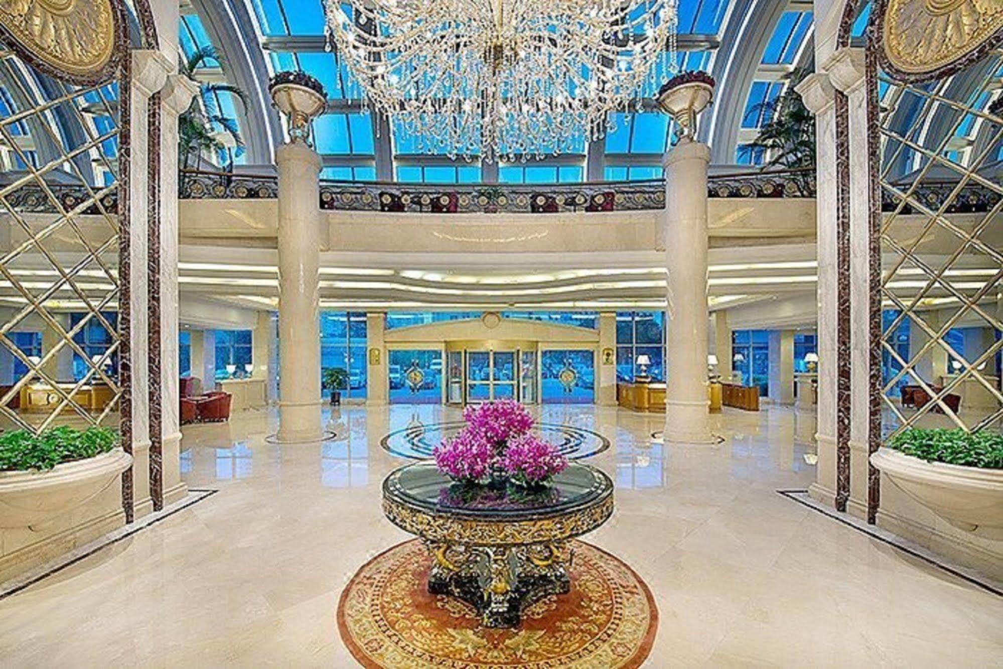Celebrity International Grand Hotel Пекін Екстер'єр фото