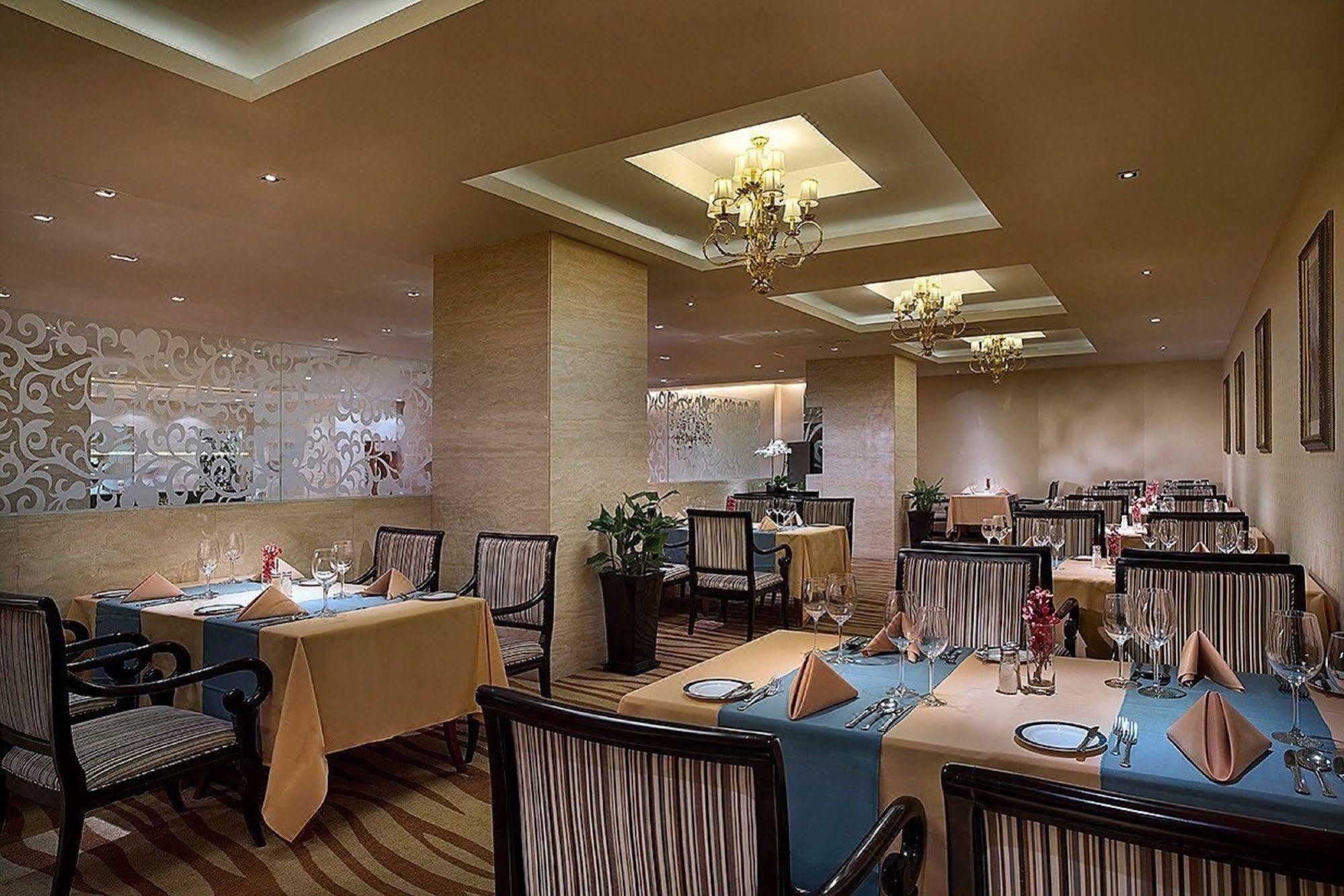 Celebrity International Grand Hotel Пекін Екстер'єр фото